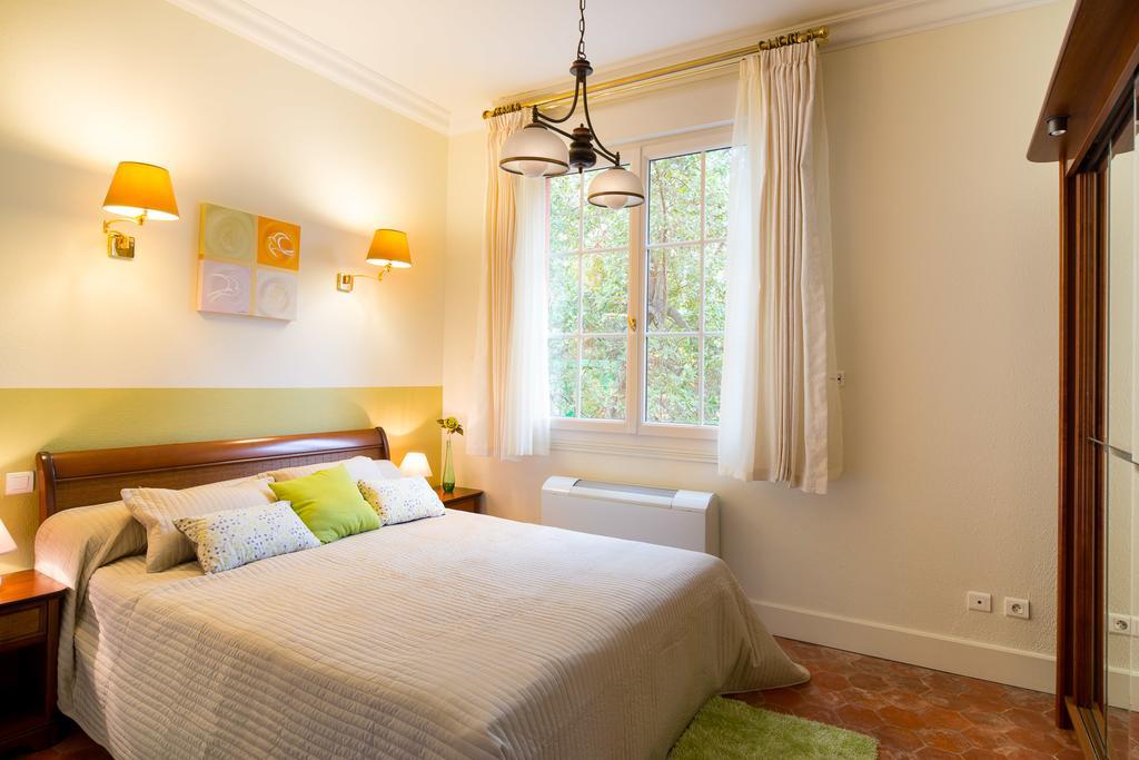 B&B Le Logis Du Mas Сет Екстер'єр фото